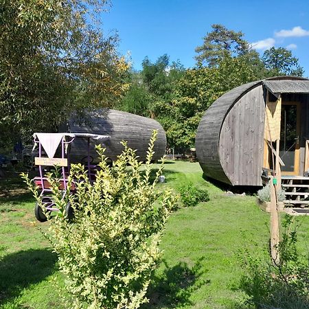 " Village Tonneaux De Tirpoil " Montilliers Zewnętrze zdjęcie